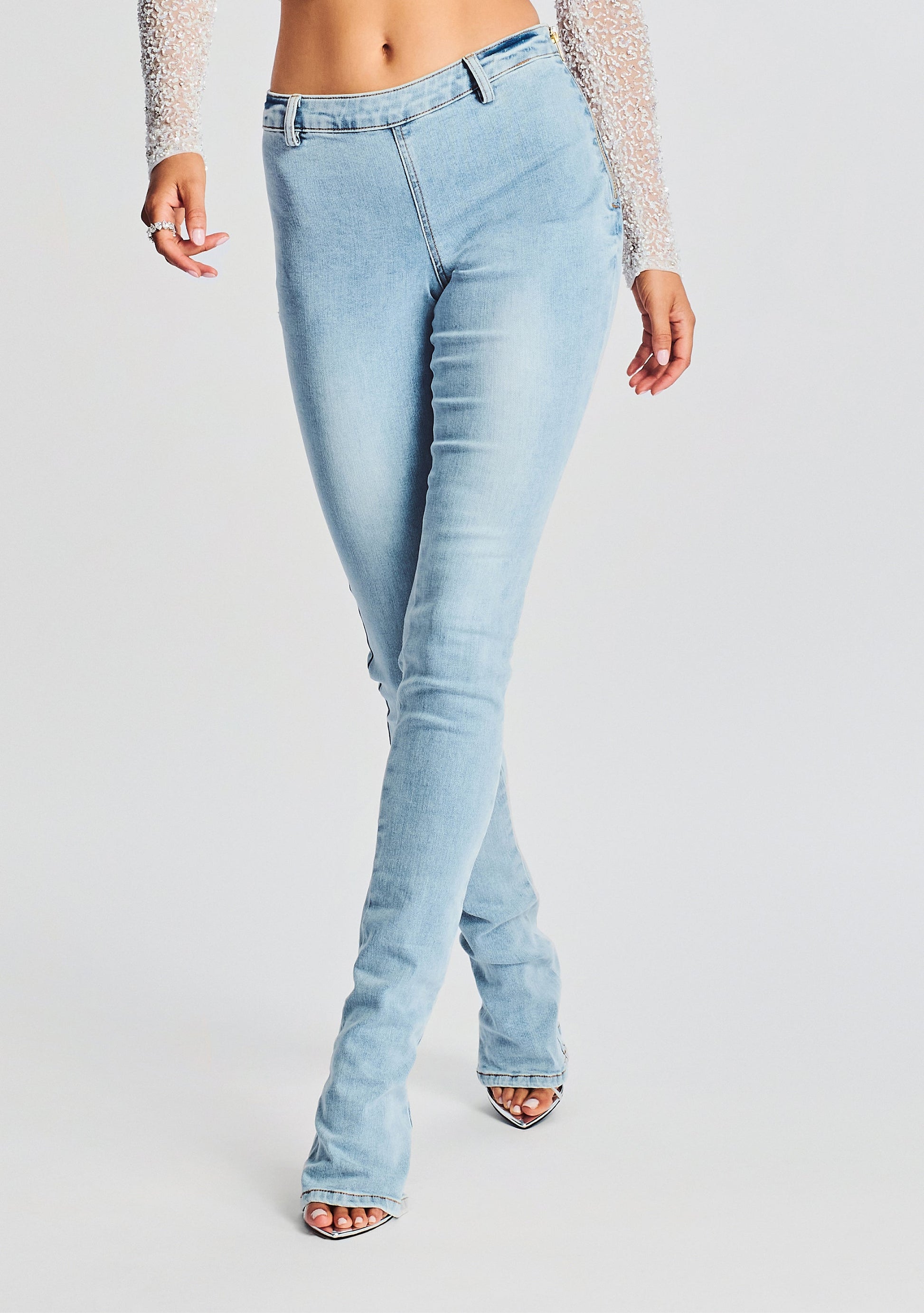  Danica Pant