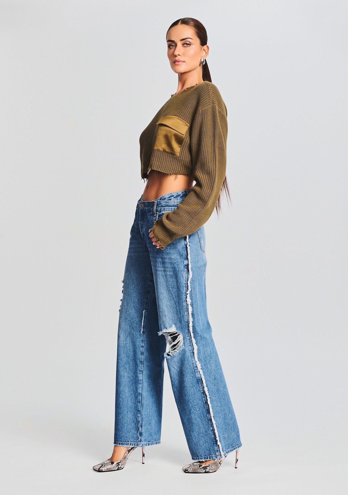  Roma Jean