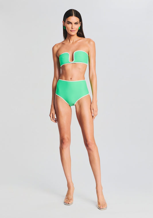  Amor Bikini Bottom