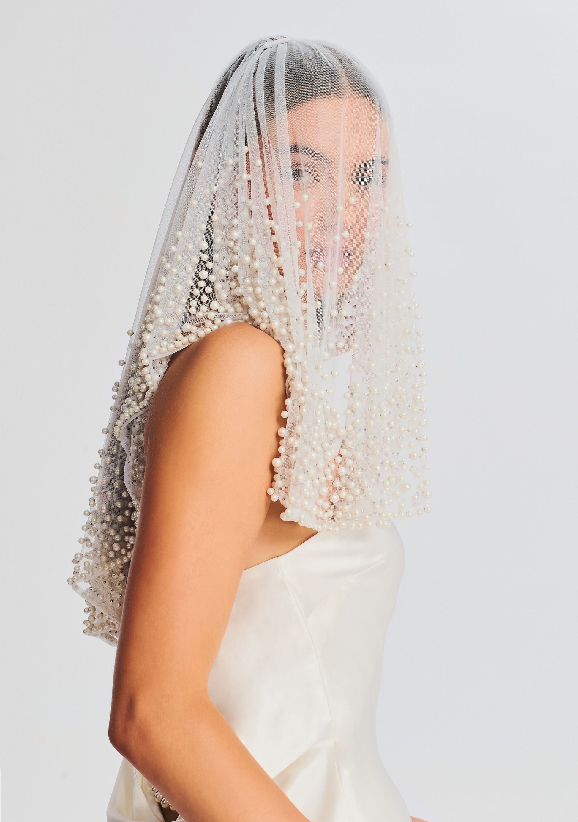  Bridgette Pearl Veil