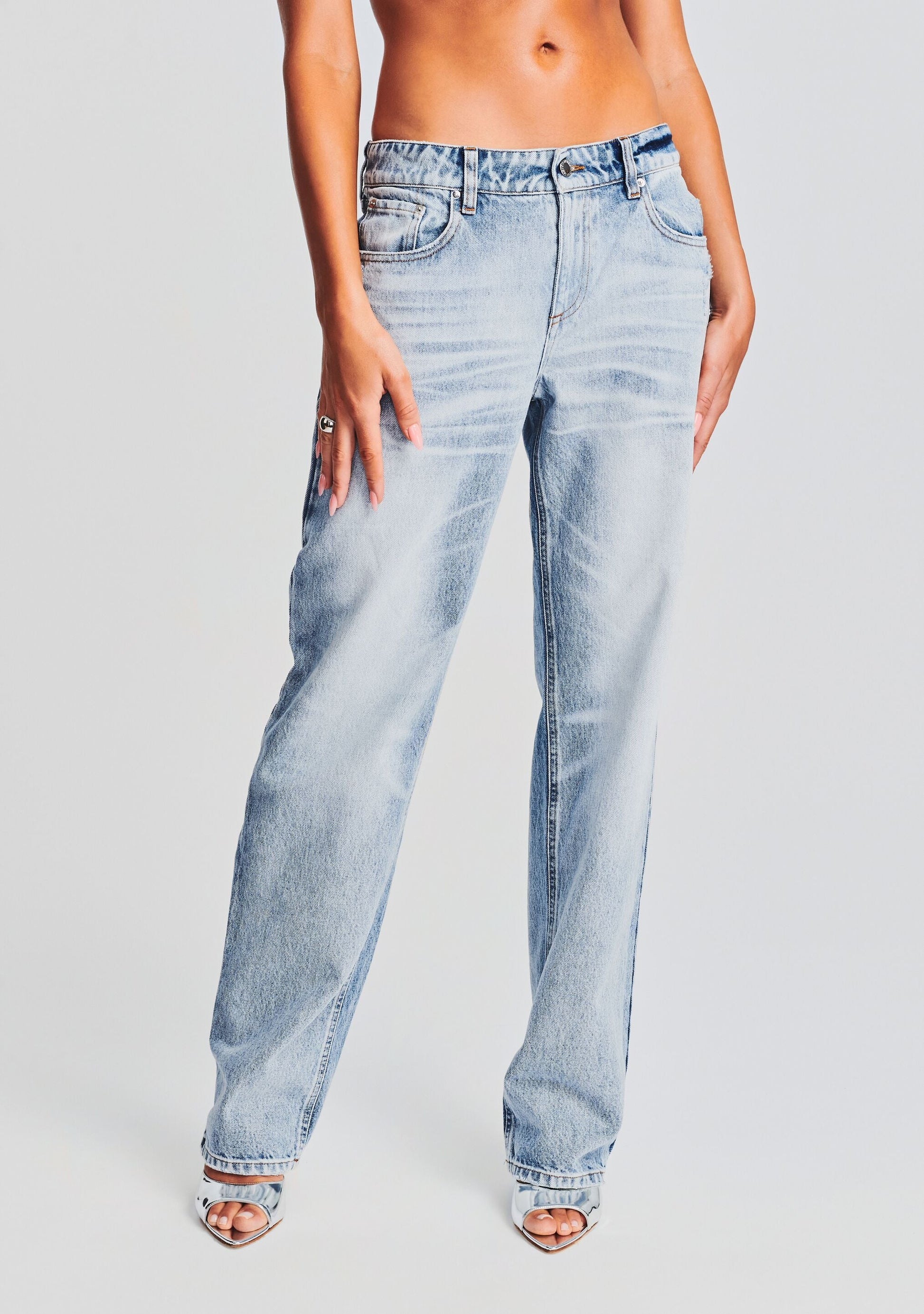  Sydney Low Rise Jean