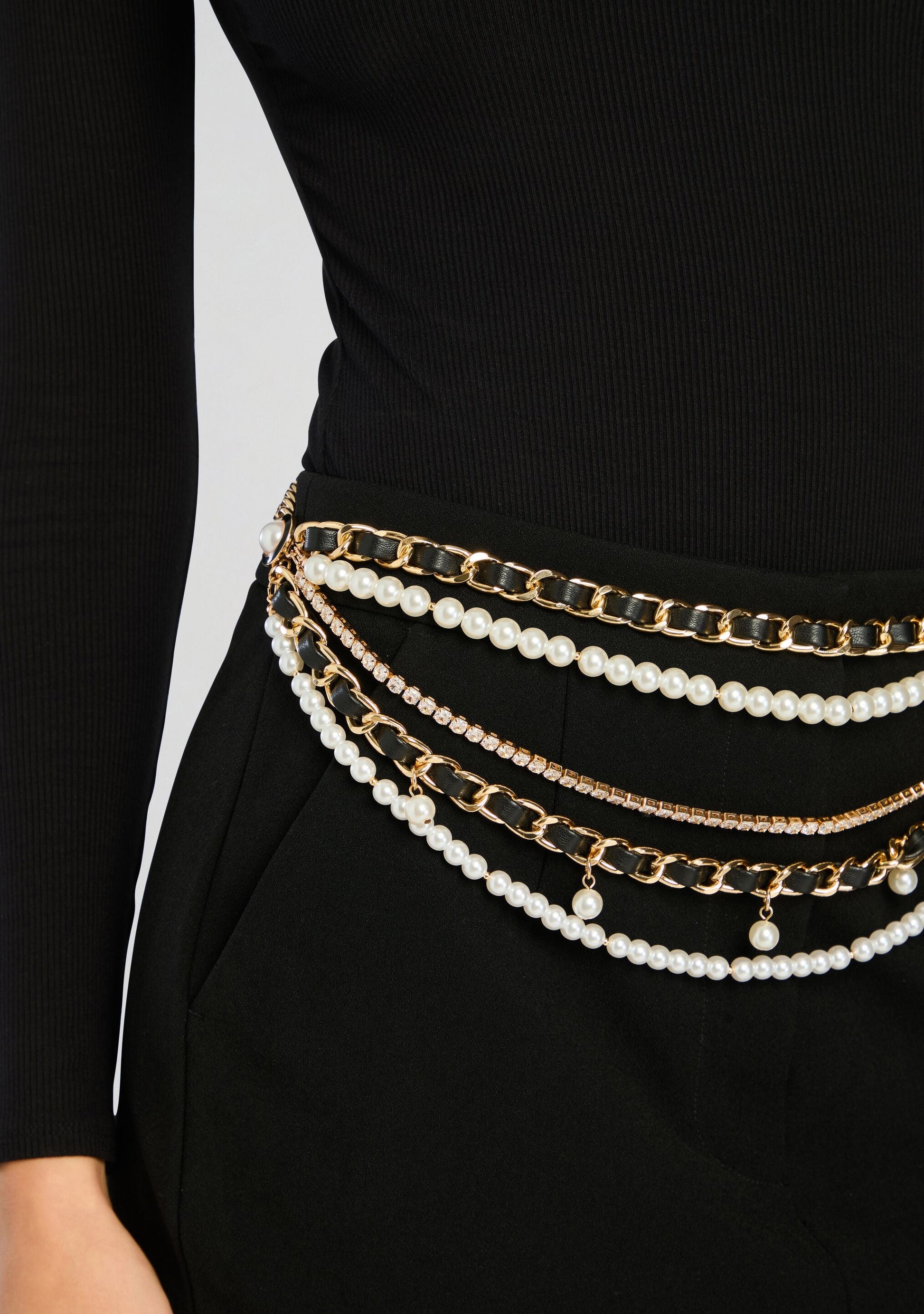  Sonya Pearl Chain Belt