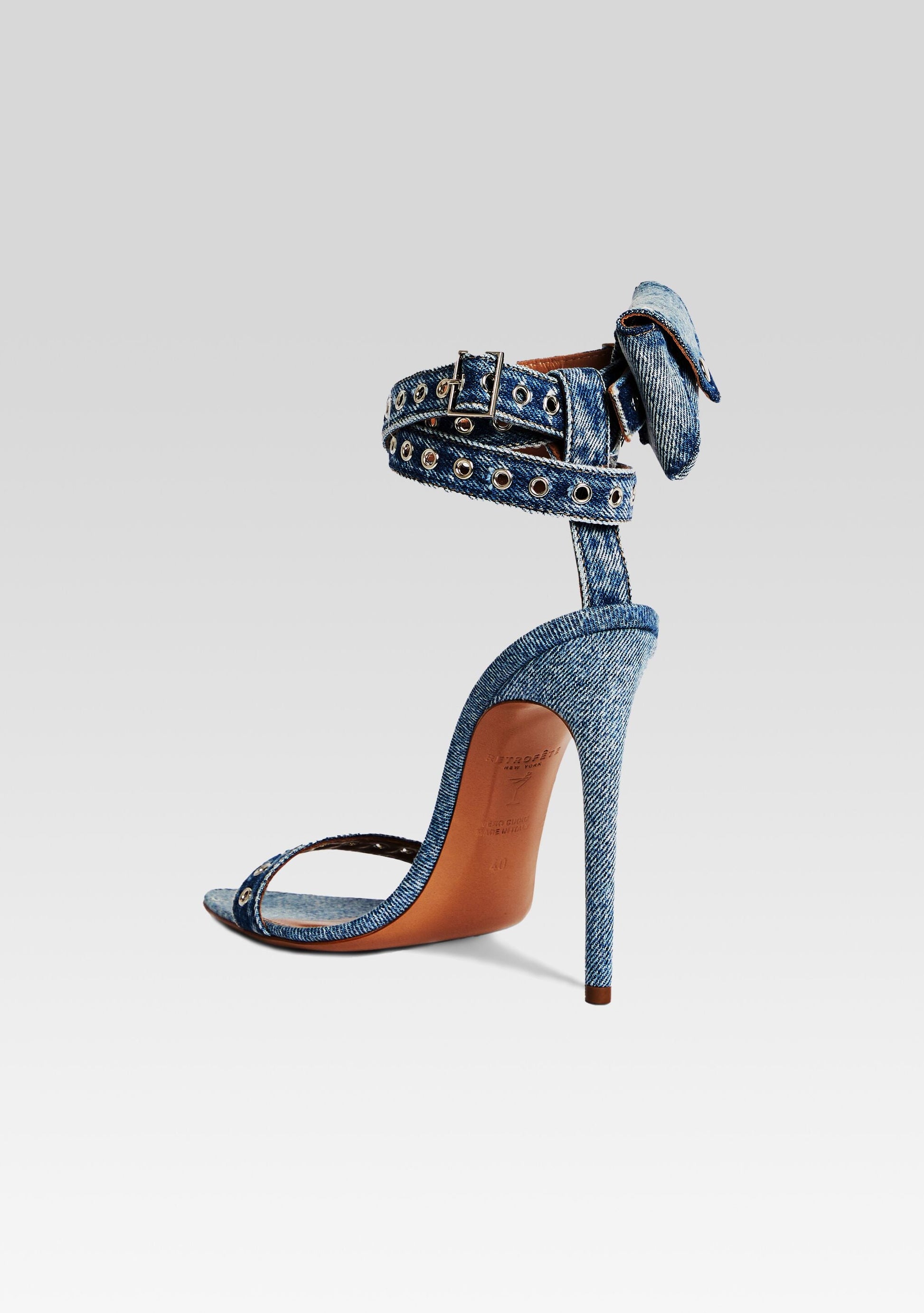 Alessandra Sandal