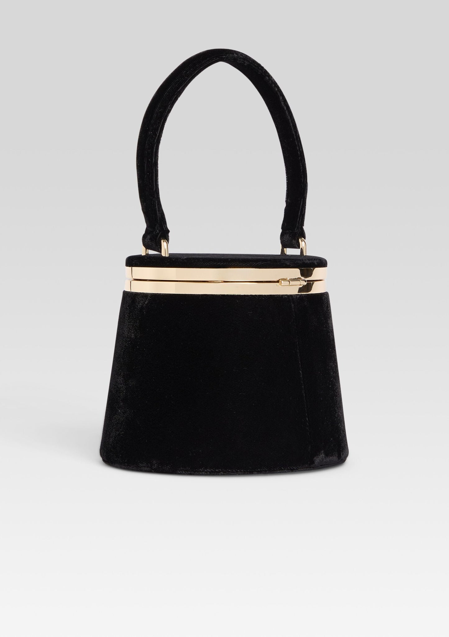  Lesla Velvet Case