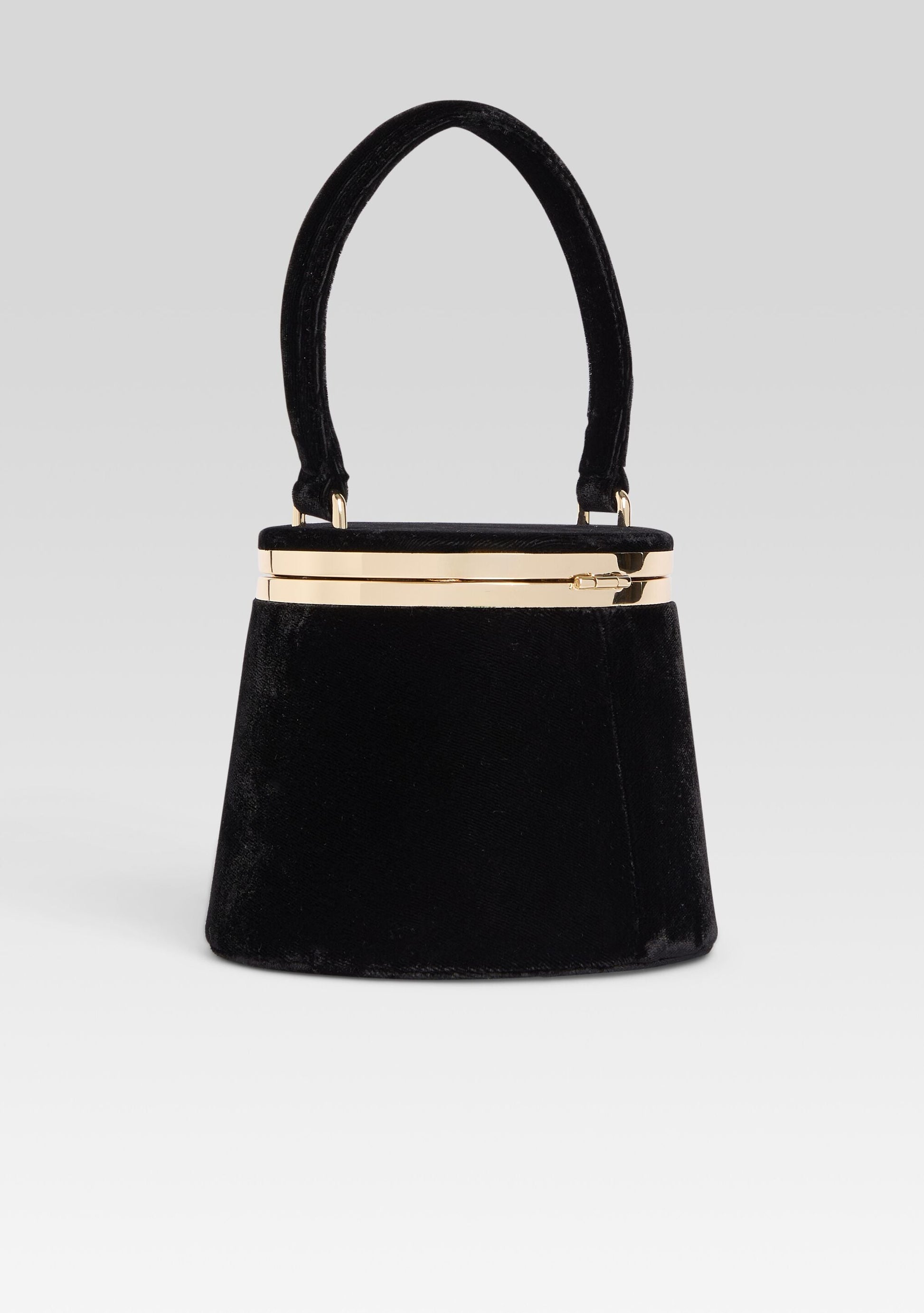  Lesla Velvet Case