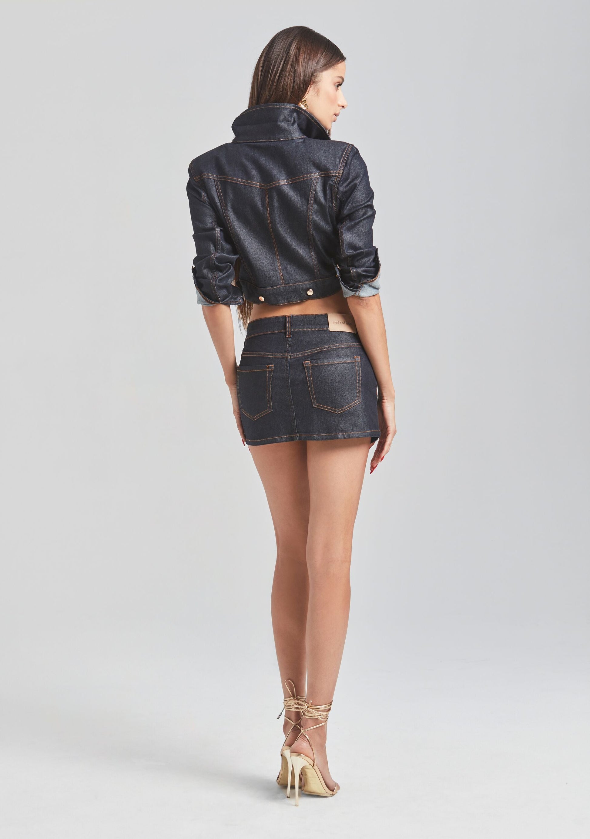  Lorna Low Rise Mini Skirt