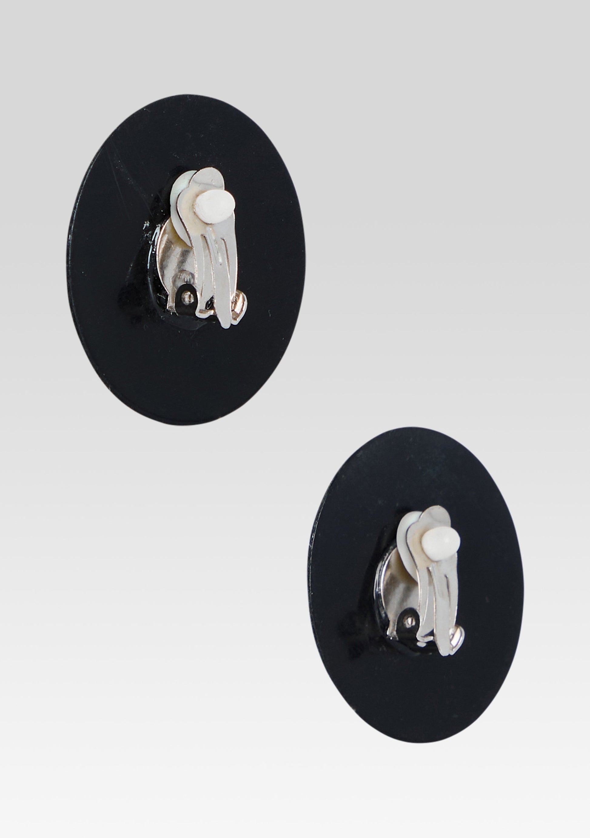  Sari Pearl Earring